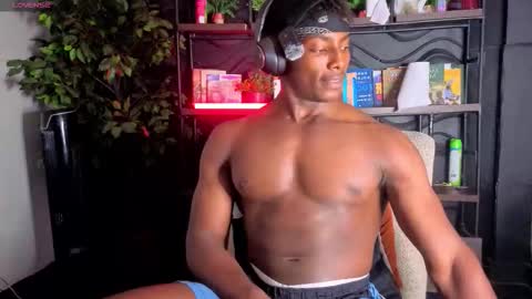 Maxmuscle10 online show from February 3, 2026, 7:24 am