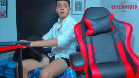 MAX online show from September 21, 2025, 7:48 pm