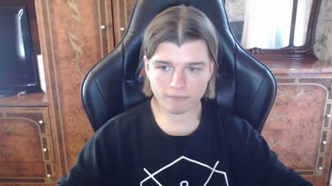 Max online show from December 4, 2024, 11:30 am