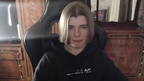 Max online show from December 12, 2024, 2:33 pm