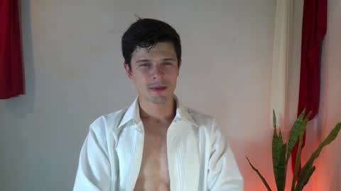 Max online show from February 14, 2025, 3:22 am