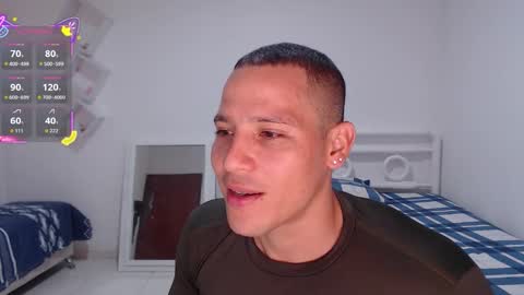 Snapshot of maxwel949813 chatting on February 26, 2026, 7:57 pm Max online show from February 26, 2026, 7:57 pm