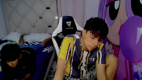 MAX  DAN online show from February 3, 2026, 3:37 am