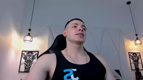 MAX online show from January 30, 2025, 10:41 pm