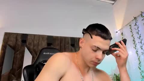 MAX online show from February 15, 2025, 11:14 pm