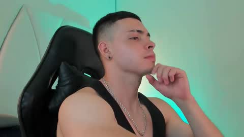 MAX online show from March 9, 2025, 3:54 am