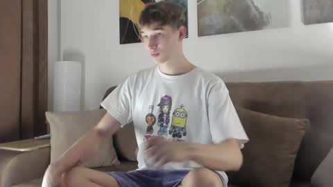 Snapshot of maxwellchik chatting on September 16, 2025, 4:52 pm maxwellchik online show from September 16, 2025, 4:52 pm