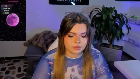 Maxine Minx online show from November 15, 2025, 11:21 pm