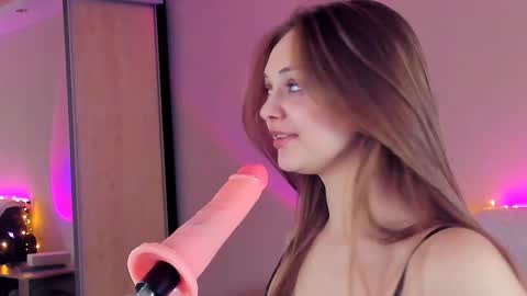 May Flower online show from January 24, 2025, 2:51 pm