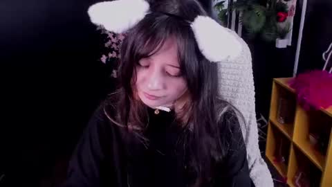 Snapshot of may_lings chatting on June 18, 2026, 11:36 am may_lings online show from June 18, 2026, 11:36 am