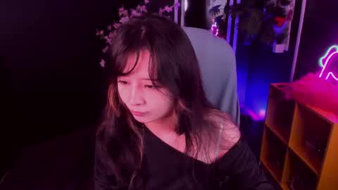 Snapshot of may_lings chatting on June 21, 2026, 11:24 am may_lings online show from June 21, 2026, 11:24 am