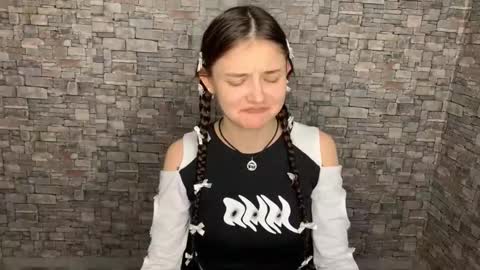 may online show from January 7, 2026, 6:43 pm