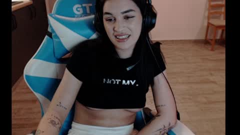 Maya online show from February 2, 2025, 1:02 am