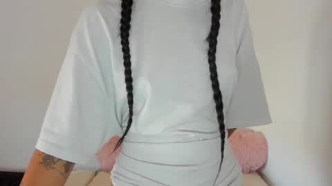 Maya online show from September 18, 2025, 12:51 pm