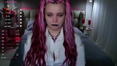 Maya Mils online show from February 9, 2025, 1:11 am