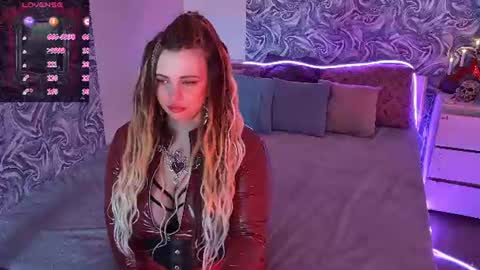 Snapshot of maya_mils chatting on June 24, 2026, 1:15 am Maya Mils online show from June 24, 2026, 1:15 am