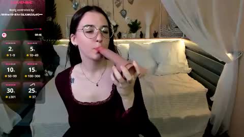 maya_winters online show from August 4, 2026, 11:13 am