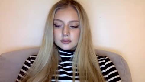 Snapshot of mayaflirt chatting on February 13, 2026, 2:35 pm mayaflirt online show from February 13, 2026, 2:35 pm