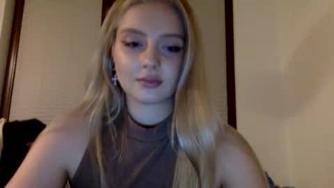 mayaflirt online show from March 16, 2026, 7:07 pm