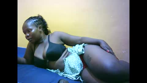 Snapshot of mayah_sexy chatting on March 15, 2026, 6:14 pm mayah_sexy online show from March 15, 2026, 6:14 pm