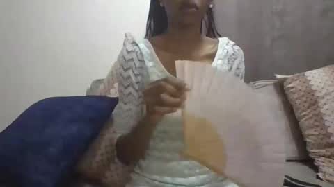 mayan online show from October 12, 2025, 6:07 pm