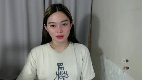 mayasally_ online show from January 28, 2025, 7:43 am