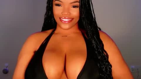 MayBabi online show from October 28, 2025, 1:58 pm