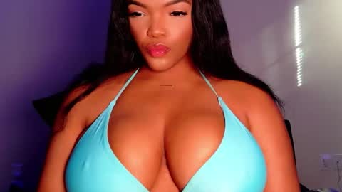 MayBabi online show from April 2, 2026, 1:42 pm