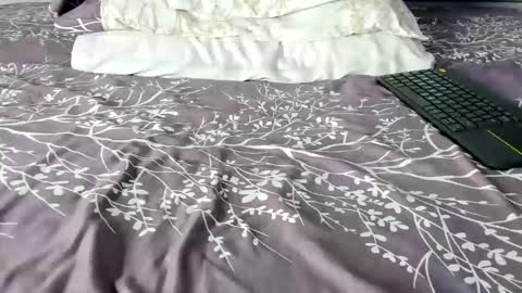 Snapshot of maybelline_666 chatting on February 7, 2026, 10:24 pm Maybelline69 online show from February 7, 2026, 10:24 pm