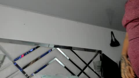 Snapshot of maybelline_666 chatting on February 24, 2026, 11:14 pm Maybelline69 online show from February 24, 2026, 11:14 pm