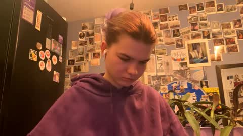 Rose online show from March 29, 2026, 9:48 pm