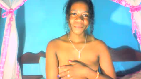 Snapshot of mayrah5 chatting on January 28, 2025, 3:25 pm mayrah online show from January 28, 2025, 3:25 pm