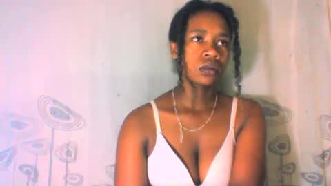 Snapshot of mayrah5 chatting on February 1, 2025, 1:41 pm mayrah online show from February 1, 2025, 1:41 pm