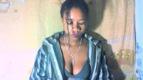 Snapshot of mayrah5 chatting on March 9, 2025, 5:44 am mayrah online show from March 9, 2025, 5:44 am