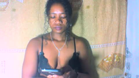Snapshot of mayrah5 chatting on March 11, 2025, 8:30 am mayrah online show from March 11, 2025, 8:30 am