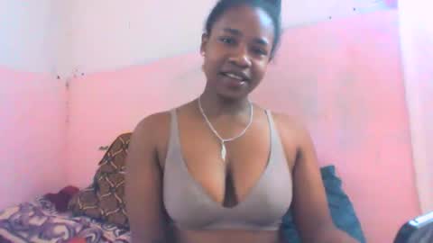 Snapshot of mayrah5 chatting on September 14, 2025, 7:18 am mayrah online show from September 14, 2025, 7:18 am