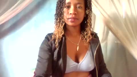 Snapshot of mayrah5 chatting on June 30, 2026, 6:14 am mayrah online show from June 30, 2026, 6:14 am