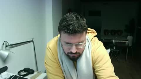 maythe4bwu online show from December 23, 2024, 10:53 am