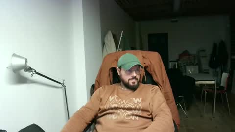 maythe4bwu online show from January 21, 2025, 1:11 pm