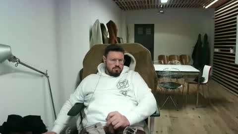 maythe4bwu online show from February 3, 2025, 5:14 pm