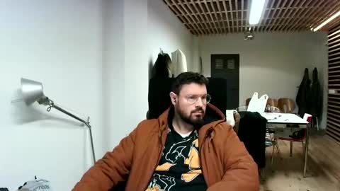 maythe4bwu online show from February 13, 2025, 10:02 am