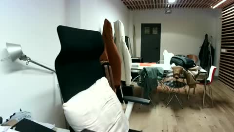 maythe4bwu online show from February 23, 2025, 6:45 pm