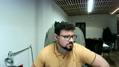 maythe4bwu online show from September 16, 2025, 4:19 pm