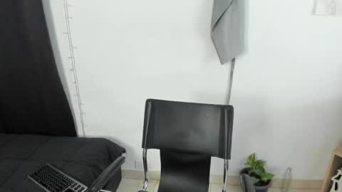 mazikeen_18 online show from March 11, 2025, 11:44 am