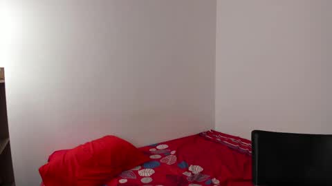 mazikeen_18 online show from May 22, 2026, 1:39 pm