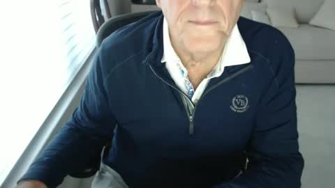 Snapshot of mbeastie chatting on December 5, 2024, 10:01 pm Beastie online show from December 5, 2024, 10:01 pm