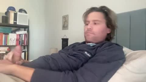 lol online show from December 4, 2024, 8:07 pm