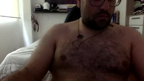 Snapshot of mbotve chatting on April 17, 2026, 6:22 pm VzlaMan online show from April 17, 2026, 6:22 pm
