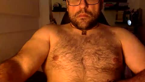 Snapshot of mbotve chatting on April 19, 2026, 3:17 am VzlaMan online show from April 19, 2026, 3:17 am