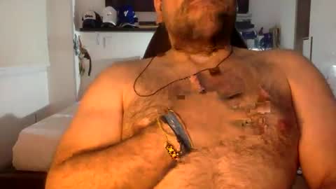 Snapshot of mbotve chatting on April 19, 2026, 11:40 pm VzlaMan online show from April 19, 2026, 11:40 pm